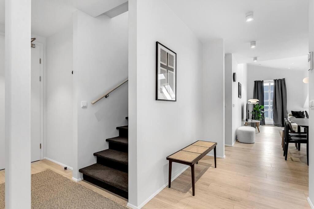 Luxury Penthous - 3 Bedroom - 2 Bath - Freeparking - Downtown 레이캬비크 외부 사진